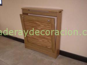 Cubreradiador en roble barnizado con lamas